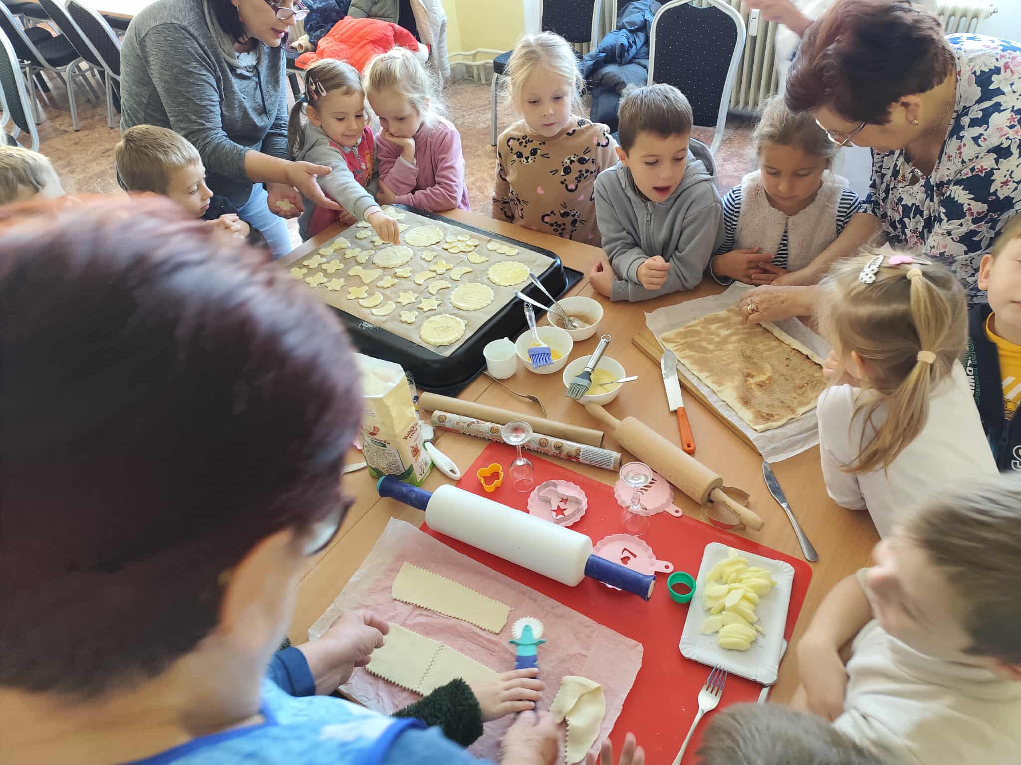 8a48313b-d7de-44dc-8946-d1fa2842a8a2