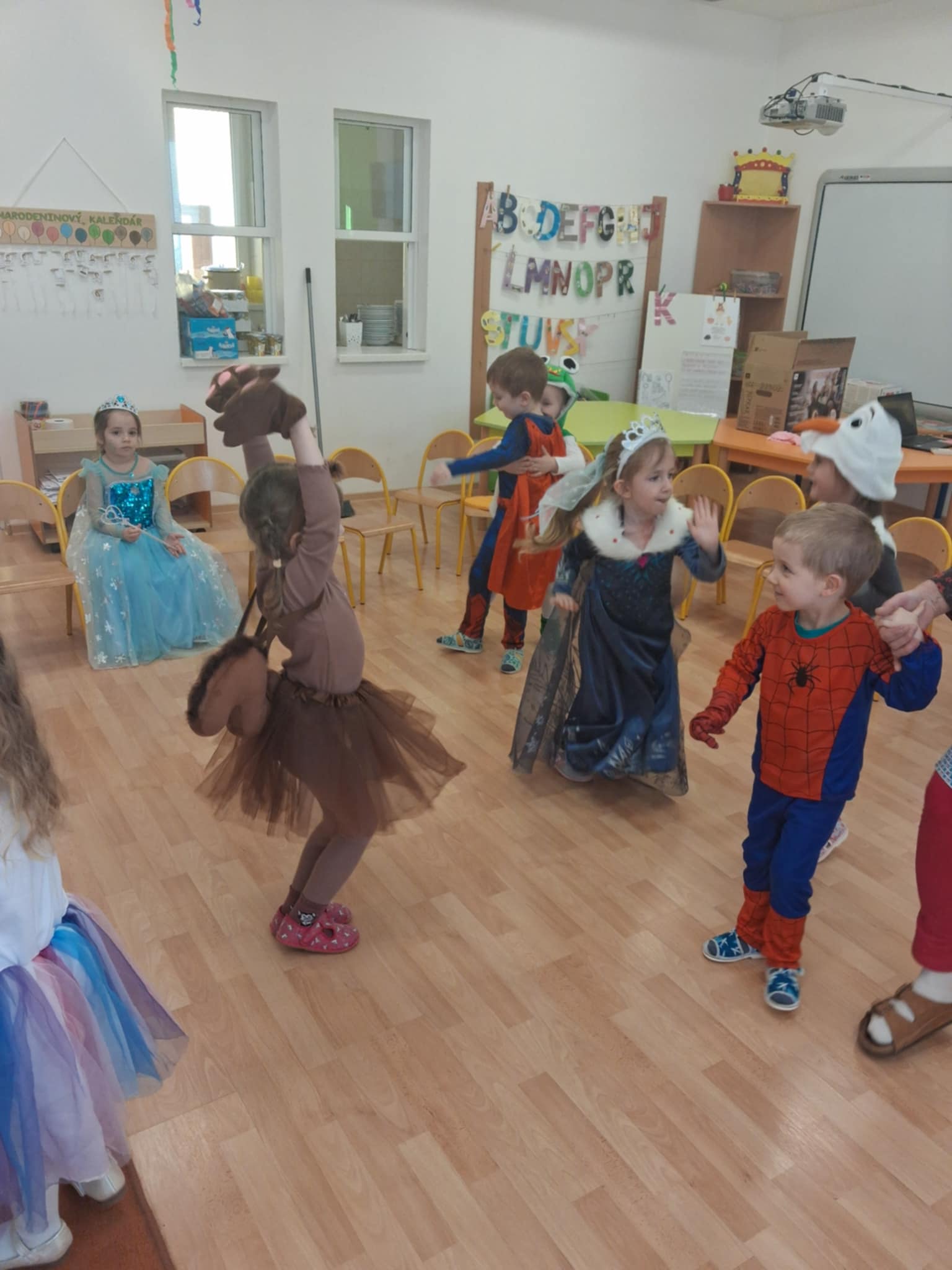 69c4c0da-dad5-4d3f-ae33-6fd4cbb66893